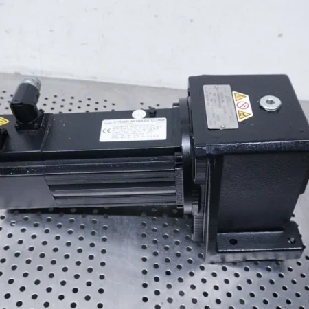 STOBER ED402UMPM140 Brushless Servo motor NEW with gear reducer C102N0105ED402U
