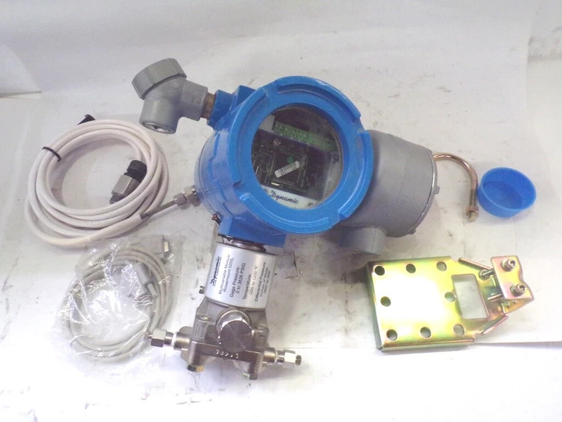 DYNAMIC FLOW COMPUTERS INC. FLOW COMPUTER E-PLUS-100 EP05124911 2 E PLUS 100 0