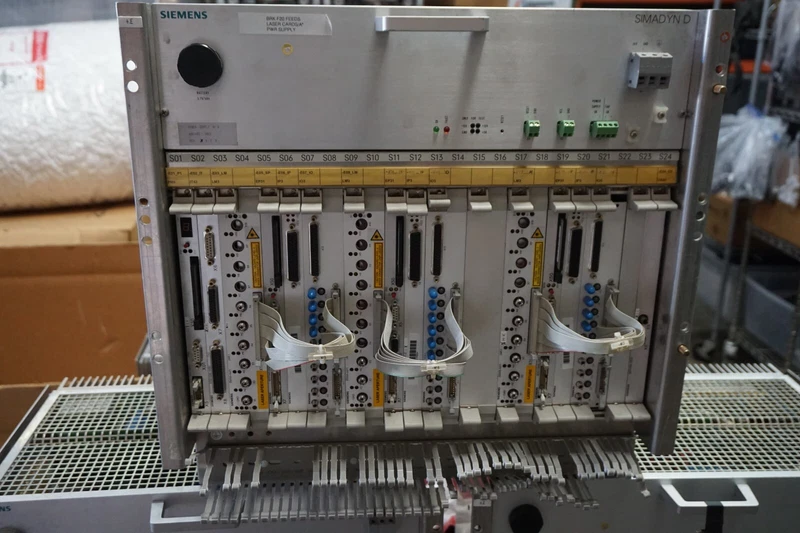 "Loaded" Siemens Simadyn D Chassis w/ Modules E50105-A671 SP8 Power Supply 2 E50105 A671 0