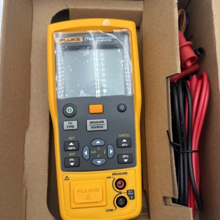 Fluke 714B Thermocouple Temperature Calibrator