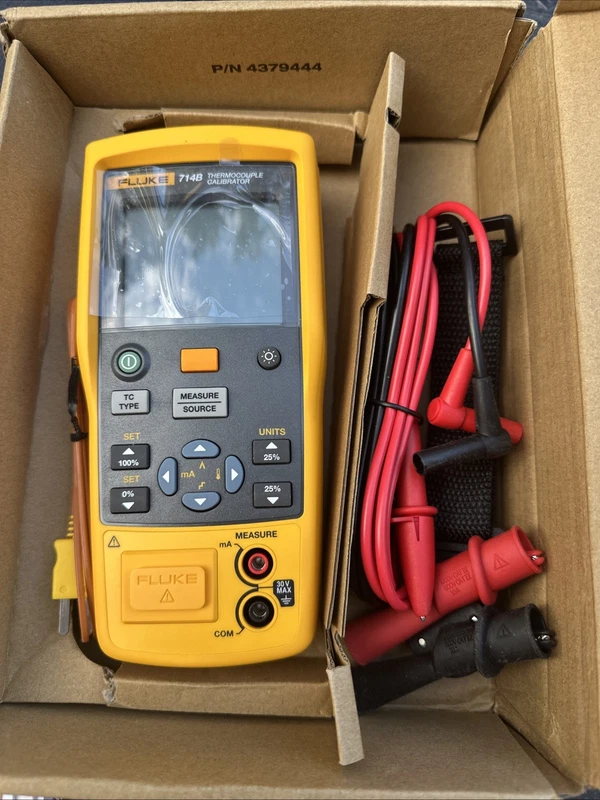 FLUKE 724B TEMPERATURE CALIBRATOR - CALIBRATED 2024 / NEW- FREE SHIPPING 2 Fluke724B 0