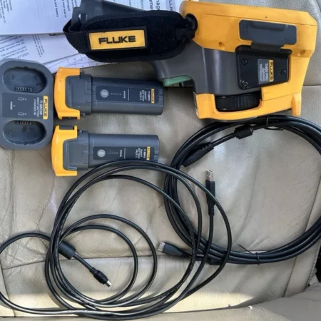 FLUKE TI480 PRO IR Fusion Thermal Imaging Camera 60HZ w/ 2 batteries