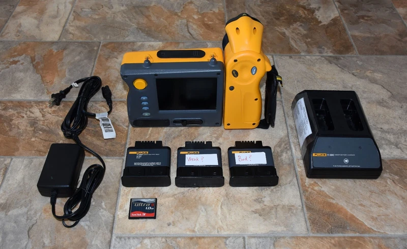 Fluke Ti40FT Infrared Camera 20mm Lens -20C to 350C w/ Accessories + Hard Case 2 FlukeTi40FT 0