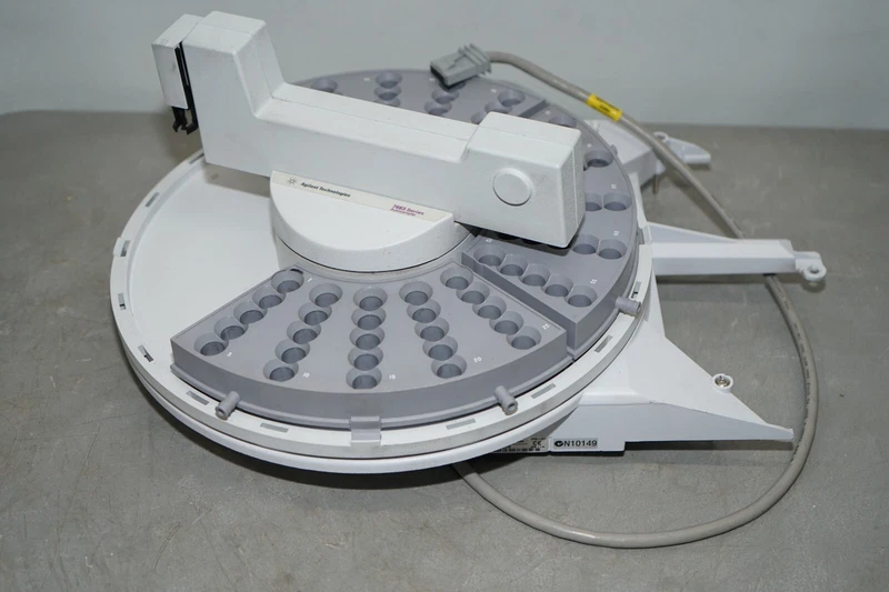 ^ Agilent G2614A 7683 Series Autosampler Tray System #X4839 2 G2614A 0