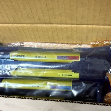 KEYENCE CORP GL-R04L Safety Light Curtain New!!!