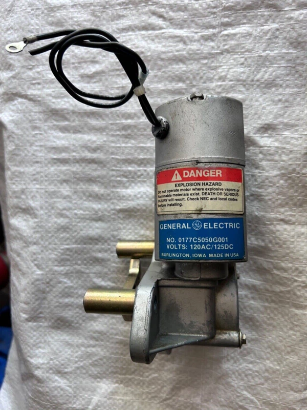 0177C5050 GE General Electric Charging Motor 0177C5050G001 125 VDC or 120 VAC 2 0177C5050G001 0