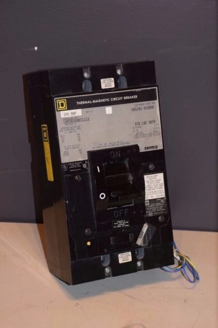 SQUARE D LHP36300MT1212 065241-300DHA 300A 300 AMP SERIES 4 CIRCUIT BREAKER 2 065241 300DHA 0
