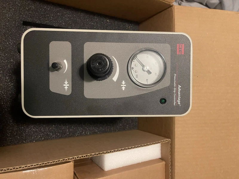 MTS 100-393-631, 100-393-629 Advantage Pneumatic Grip Controller w/ Hand Switch 2 100 393 631 0