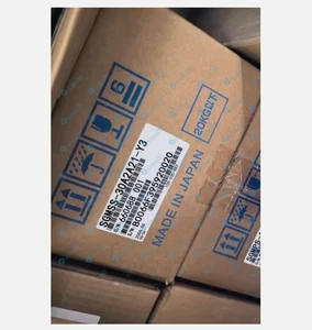 NEW Yaskawa servo motor SGMSS-30A2A21-Y3 SGMSS30A2A21Y3