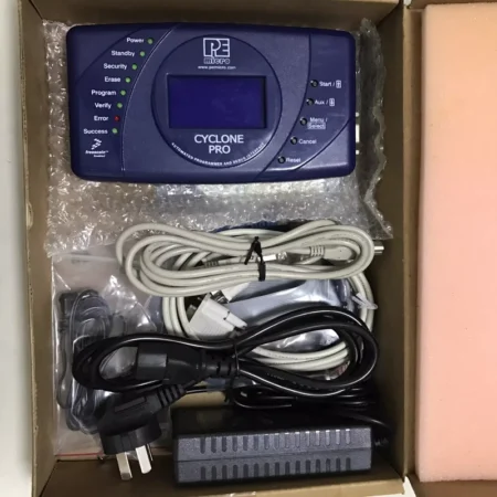 Used P&E Debugger M68CYCLONEPROE IN-CIRCUIT CYCLONE PRO Progrmmer with LCD
