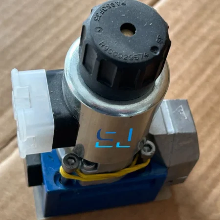 Brand new Rexroth R900566283 M-3SEW6U3X420MG Hydraulic Valve