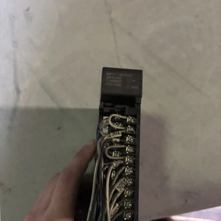 GE Fanuc IC693ALG442B PLC ANALOG CURRVOLTAGE USED