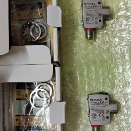 Keyence LR-ZH490CB Laser sensor Brand New air transport