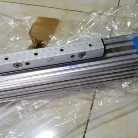 Festo cylinder DGP-32-550-PPV-A-B