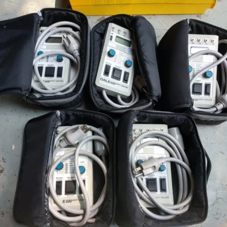 5) Dale Technology Dale600 600 Electrical Safety Compliance Analyzer with pouch