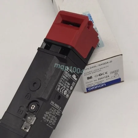 New Omron D4SL-N4QDA-D Safety Door Switch D4SLN4QDAD In Box Expedited Shipping