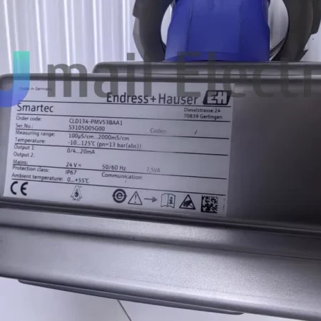 CLD134-PMV538AA1 Endress+Hauser Conductivity Meter Smartec New DHLFedex