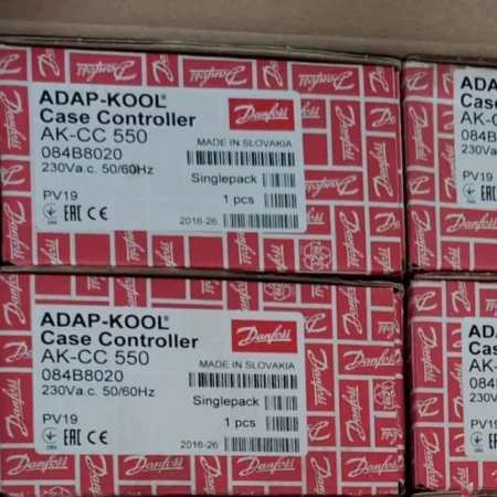 Danfoss AK-CC550 084B8020 Controller UPS shipping