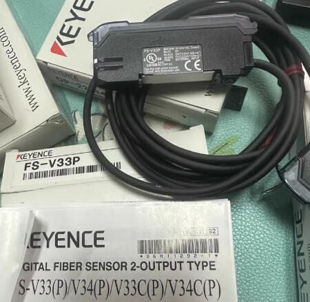 KEYENCE FS-V33P optical fiber amplifier