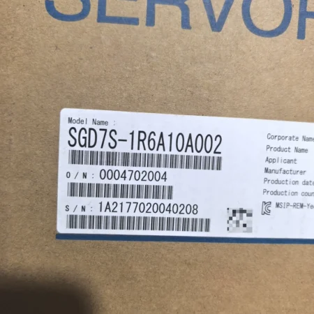 YASKAWA servo driver SGD7S-1R6A10A002
