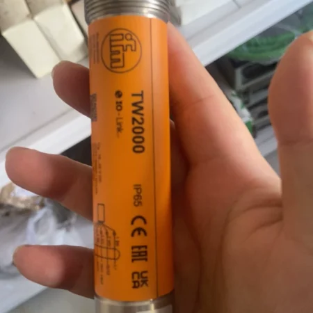 IFM TW2000 infrared temperature sensor