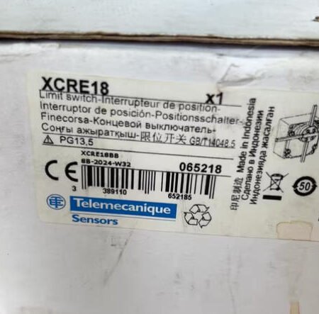 Schneider XCRE18 Limit switch