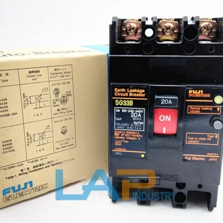 New For FUJI Plastic Circuit Breaker EG33B 3P 15A