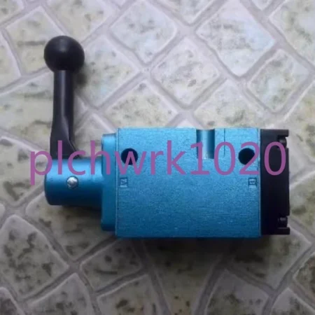 NEW Original MAC machine control solenoid valve 180001-112-0027