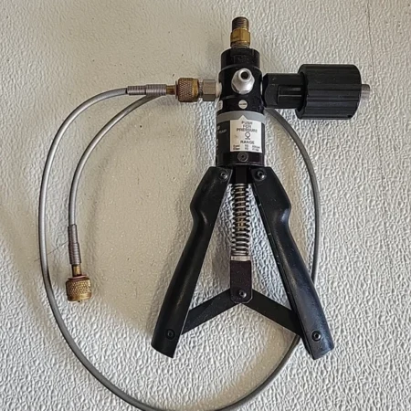 MECP500 Pneumatic Test Pump Beta Calibrators 0-600psi Used