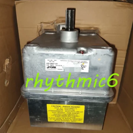 York Brand new 025-29657-001 Guide Vane Motor Medium Fast FedEx or DHL