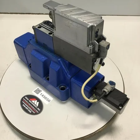 BOSCH Servo Valve 0 811 404 602 Used #145656