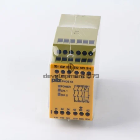ONE New PILZ 774314 PNOZ X3 Safety Relay