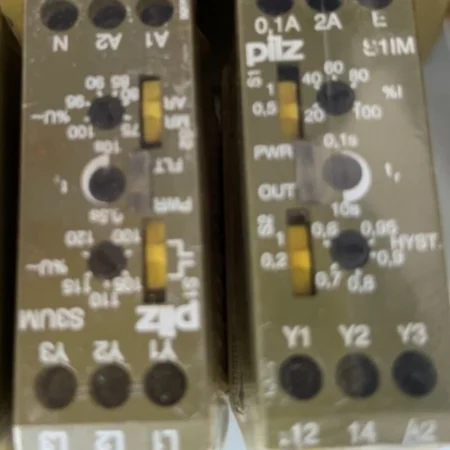 837300 PILZ S3UM 24VAC UM 208/400/480VAC Safety Relay New