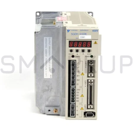 New In Box YASKAWA SGDH-05DE Servo Drive