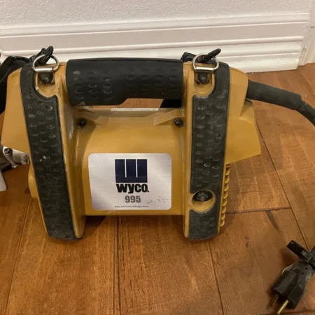 Wyco 995 Electrical Concrete Vibrator (Main unit only, No vibrating wandShaft