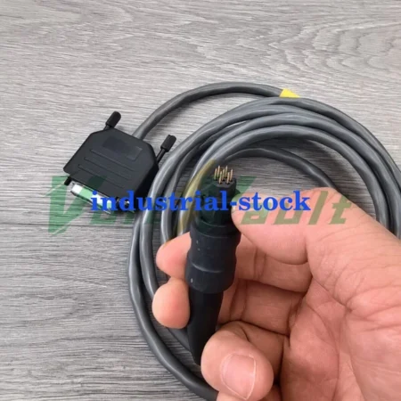 33590 data cable for Schneider 33595 test box, 7 pins