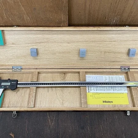 Mitutoyo Digital Caliper CD-60C 500-501-10 Measurement Length: 0-600mm