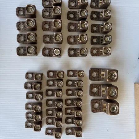 Lot Of 42pcs Burndy Electrical Mechanical Lug