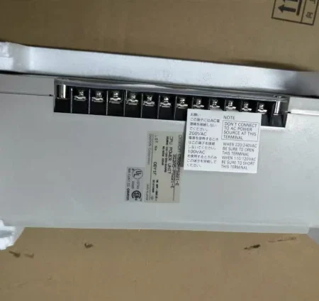 New In Box Omron C500-PS221-E 3G2A5-PS221-E PLC module