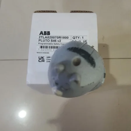 ABB Pluto S46 V2 2TLA020070R1800 S46v2 Programmable Safety PLC 1set