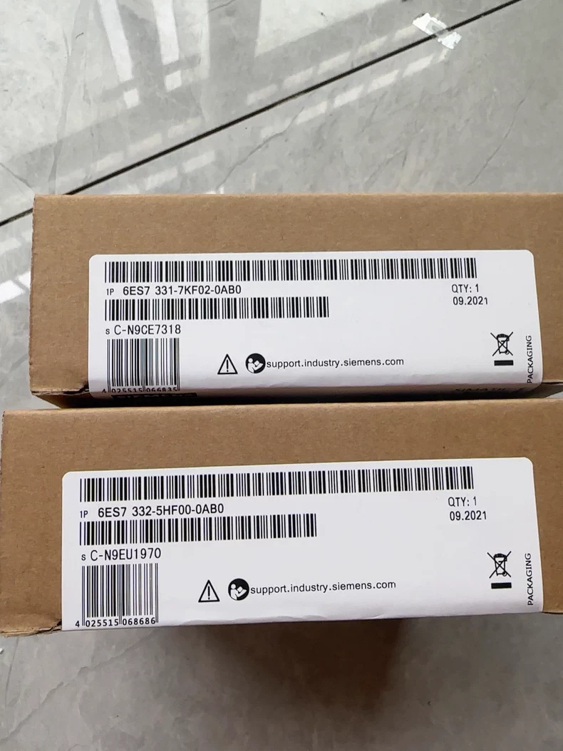 SIEMENS 6ES7332-5HF00-0AB0 ANALOG OUTPUT MODULE