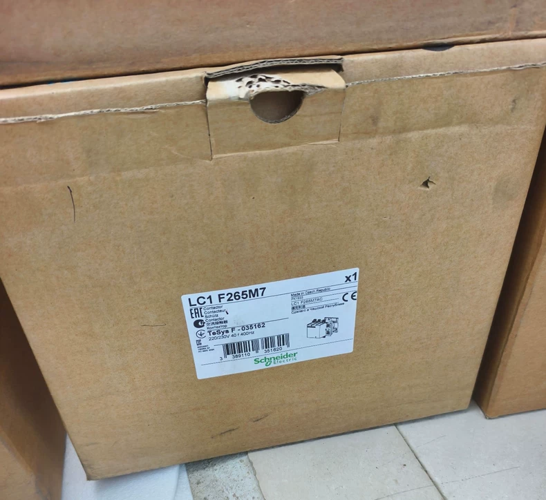 Schneider Contactor LC1F265M7