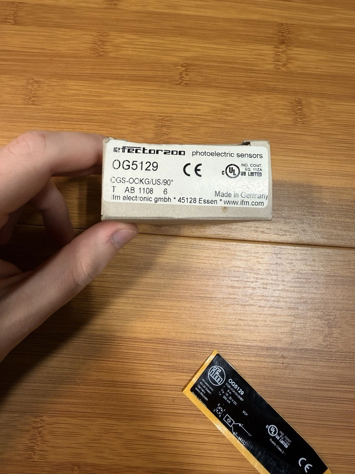 IFM Efector OG5129  Photoelectric Sensor