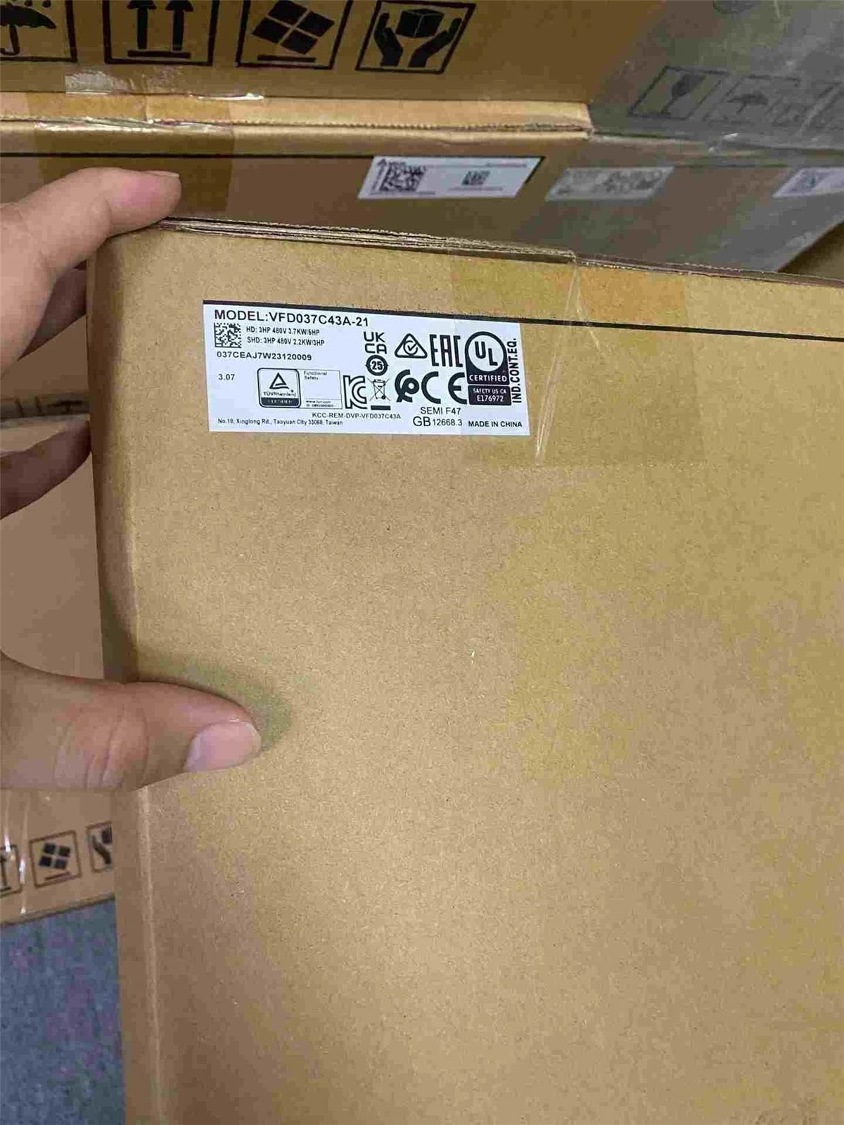 Delta inverter VFD037C43A-21 1 Delta inverter VFD037C43A-21