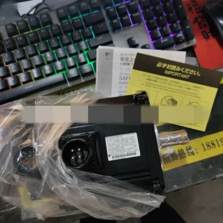 NEW YASKAWA SERVO MOTOR SGMGH-09DCA-YG26 SGMGH09DCAYG26 FREE EXPEDITED SHIPPING