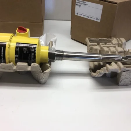 VEGA SWING63.DUNBVXUR VEGASWING 63 LEVEL SWITCH. BRAND NEW IN BOX OVER ORDER *