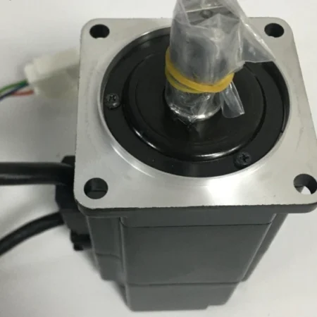 New in box YASKAWA SGMAH-02A1A4C-E Servo Motor#HL