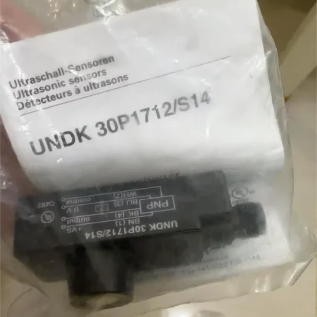 BAUMER UNDK30P1712/S14 UNDK 30P1712/S14 ULTRASONIC SENSOR .NEW IN BAG .DHL