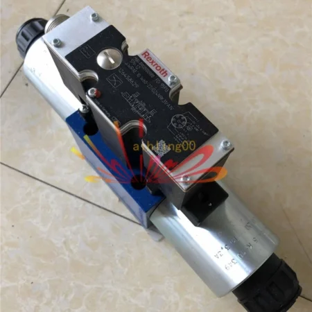 Rexroth valve 4WRAE10W60-22/G24N9K31/A1V R900900988 4WRAE10W60-2X/G24N9K31/A1V