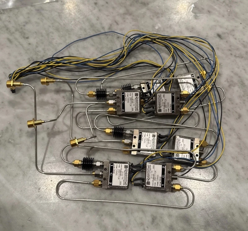 Ducommun 8-RF Relay 26.5 20db Attenuator 18ghz 2SE1T11JA SMA DC To 1 2SE1T11JA